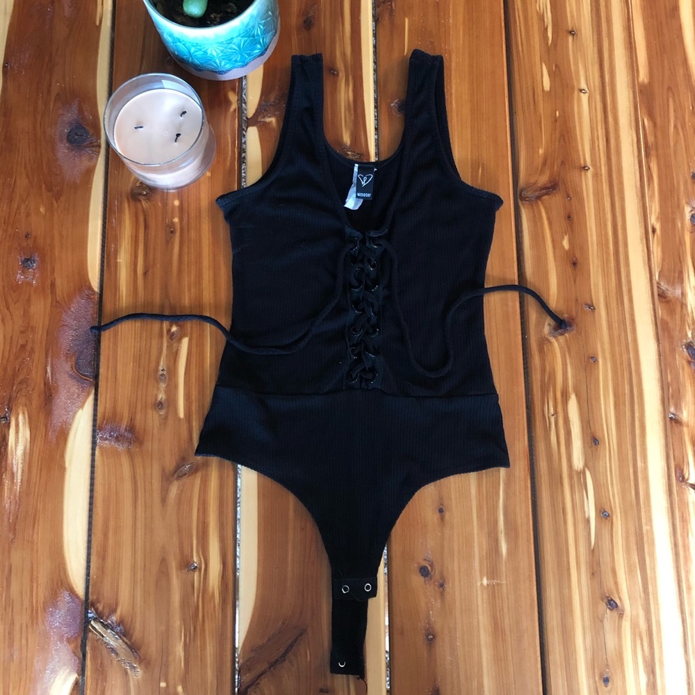 Black Bodysuit Size Large WINDSOR